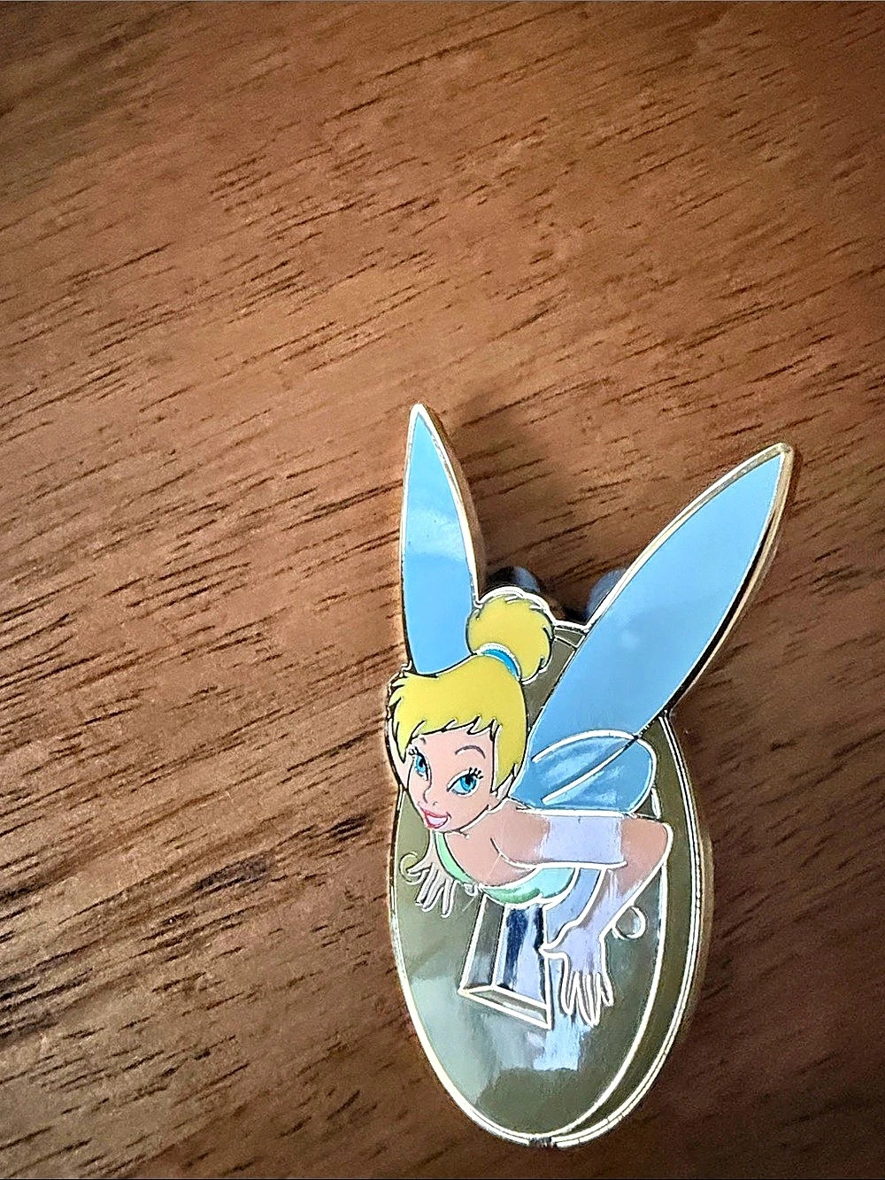 Disney Tinker Bell Coming Through a Keyhole Brooch